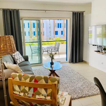 Angies Marina Apartment, Includes 2 Free Passes For The Marina Pool Lagos Exterior photo