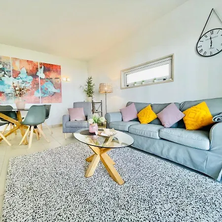 Angies Marina Apartment, Includes 2 Free Passes For The Marina Pool Lagos Exterior photo