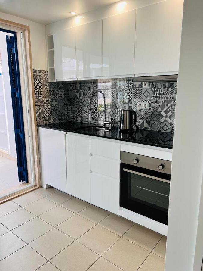 Apartment Angies Marina Apartment, Includes 2 Free Passes For The Marina Pool Lagos