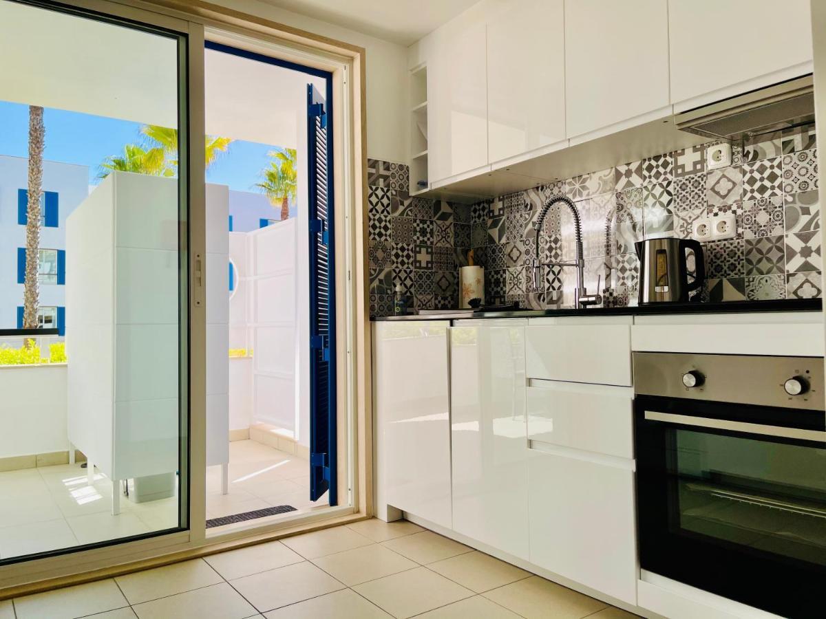 Angies Marina Apartment, Includes 2 Free Passes For The Marina Pool * Lagos