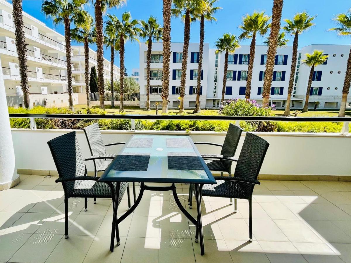 Apartment Angies Marina Apartment, Includes 2 Free Passes For The Marina Pool