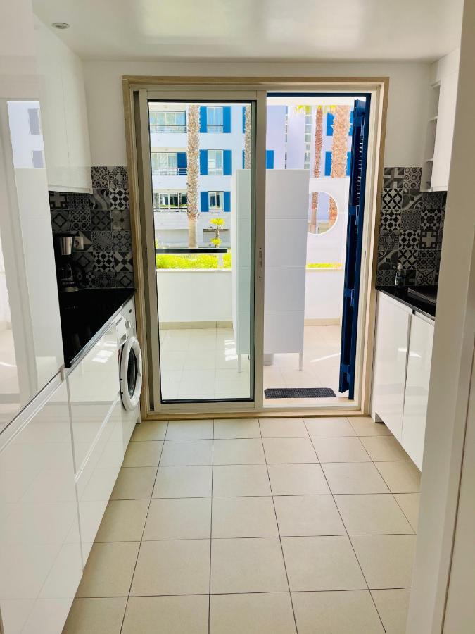 Angies Marina Apartment, Includes 2 Free Passes For The Marina Pool Apartment Lagos